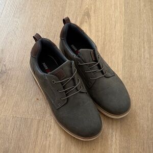 DEERSTAGS
Wilder Buffed Lace-Up Shoes